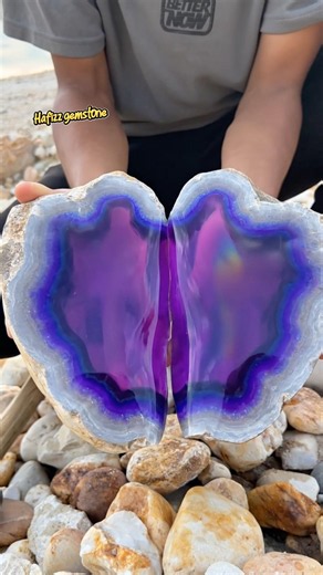 A masterpiece created by nature jade✨💎Every pattern is one of a kind#stone #quartz #gemstone #jade