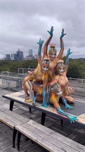 We were #KURIOS to see what #Atlanta had to offer, so we toured around the city with Discover Atlanta . 🎪🤸🏻‍♀️ | Cirque du Soleil