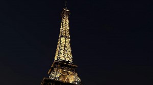 Best real-life towers to build in Minecraft