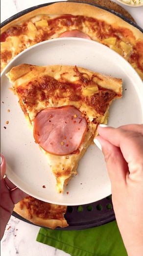 15-Minute Pizza Dough Recipe - no yeast https://pipandebby.com/pip-ebby/no-yeast-pizza-dough-recipe/