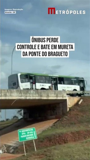 Ônibus perde controle e bate em mureta da Ponte do Bragueto