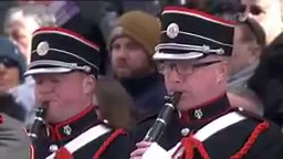The Army No.1 band plays 'Mise Éire' #rte1916 | RTÉ News