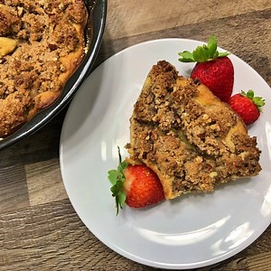 352K views · 2.4K reactions | Keto Coffee Cake, our new favorite Breakfast  ☕️ Written Recipe: https://keto-daily.com/keto-coffee-cake-recipe/ | Keto Daily | Facebook