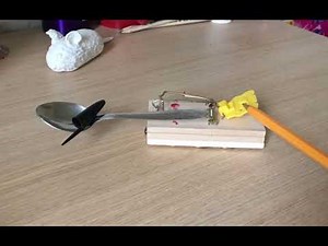 Mousetrap catapult