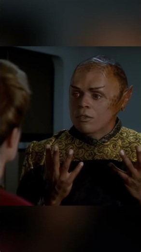 The Only Theory So Far - Star Trek Voyager (S02E24) | 🛸Sci-Fi-Files #scifi