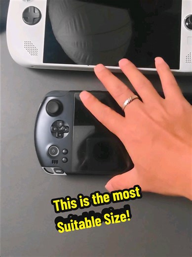 The most powerful computer looks like a handheld console?#gpdwin5