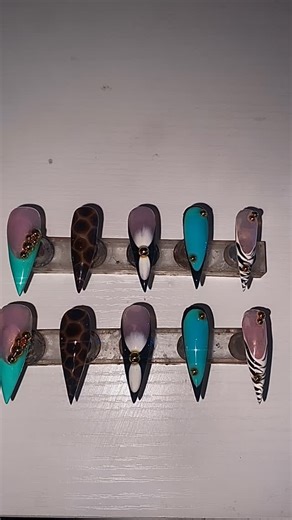 🌸ACRYLIC PRESS ONS 🌸 on Instagram: "Details below……. Price-$4500 Application kit includes: -nail file -nail glue -cuticle oil -cuticle stick -alcohol pad -temporary adhesive sticky tabs( for a temporary hold or try on)"