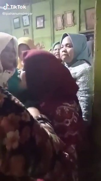 dangol na dah ayah nadong ayah 😭😭😭 songon hu Ida ayah dah yak, oh Mak accit na dah Mak 😭#langgapayung🇲🇨 #fypシ #borreg #sipesekmanis