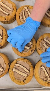 Let's decorate a Milkyway & Magic Stars Deep Dish Cookie 🌌🍪♥️ #milkyway #magicstars #deepdishcookie #cookiepie #chocolate #dessert #cookiedough #yummy #food #sweettreat #fyp | Clever Cookie