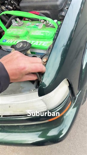 Bulbs and blinkers on a 2002 Chevy suburban. #information #auto #automobile #chevrolet #suburban