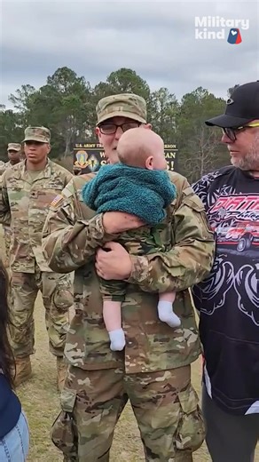 21K views · 359 reactions | This soldier couldn’t hold back his tears when THIS person tapped him out! #militarykind | Austin American-Statesman | Facebook