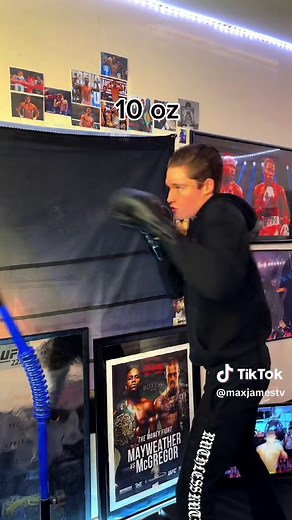 Every oz boxing glove in my inventory 👊 32 oz 20 oz 18 oz 16 oz 14 oz 12 oz 10 oz 8 oz 7 oz 5 oz 4 oz 2 oz 0 oz #boxinggloves #boxing #oz