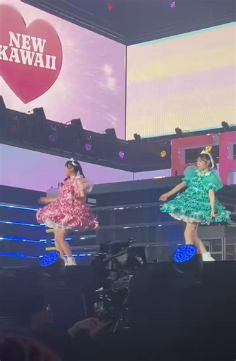 かれんたんのスカートがバズってるからみんな私の好きなかれんたんのスカートも見て>  ̫<♩#松本かれん https://t.co/4e2LnZyCXc