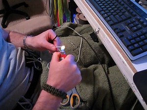 2 Color Paracord Bracelet Instructions