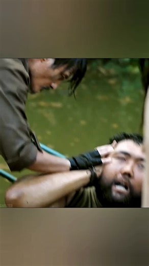 The Vega Movie on Instagram: "Explaining a terrifying scene from Anaconda: Cursed Jungle 🐍🌿 A small snake secretly enters a man’s body. To save him, the hunter does something extreme — he cuts his finger and places it near the ear. The snake bites… and crawls out. But before anyone can breathe in relief, they finally see the real nightmare hiding in the jungle. The anaconda. This Chinese survival thriller doesn’t hold back. #AnacondaCursedJungle #ChineseThriller #SurvivalMovie #JungleAdventure