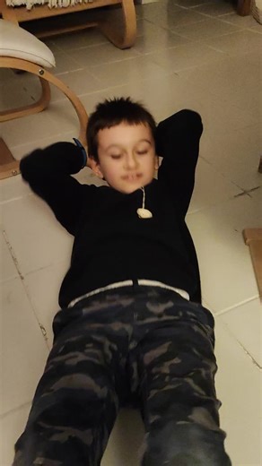 Vidéos de caillou34300 (@caillou34300) avec son original - caillou34300