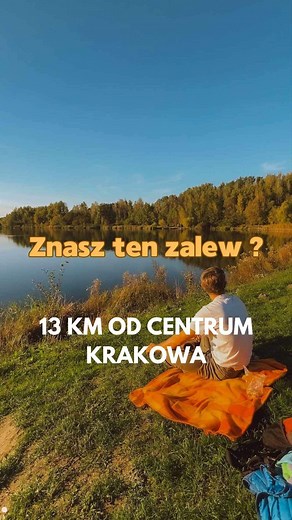 Dokładny opis ⬇️ 📍Zalew na Piaskach zwany: 📍Zalew Kryspinow 32-060 Budzyń Ścieżka dookoła to około 5km, my z piknikiem przeszliśmy ja w 2 h. Dostępne parkingi: 1. Największy kolo pizzeria Paolo 2QXW XXH 2. Budzyń parking 3. Dziki parking Cholerzyn 3Q4J 4P8 Gastronomia: 1. Pizzeria Paolo (mają pyszne sałatki!) 2. @skansensmakow 3. Mała gastronomia 🔸Część trasy od strony południowej biegnie chodnikiem przy drodze, ale jest to krótki odcinek. 🔹Na odcinku ok.100m od strony północnej plaża nudyst