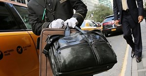 10 tips to avoid vacation scams