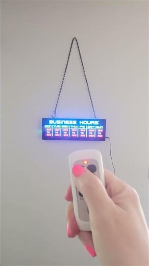 Easy to use digital sign Digital Business Hours Sign by ELEMENT LUX - Electronic Programmable Hours