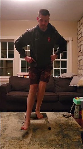 Forward Step Downs For Knee Pain #kneepain #physiotherapy #exercise