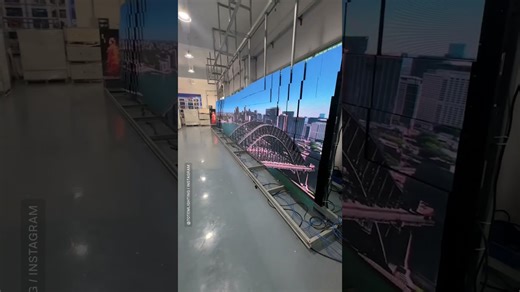 This Kinetic LED Wall Doesn’t Just Show Content, It Moves