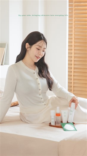 FreshO2 on Instagram: "超強冷氣團保養對策🥶 水感清透質地💧好吸收、不黏膩 救急保養四步驟🍀強化保濕屏障 STEP 1 舒緩泛紅 PDRN 積雪草光潤噴霧 STEP 2 安定鎮靜 PDRN 積雪草養護面膜⁣ STEP 3 收斂緊緻 PDRN 積雪草修護精華 STEP 4 水潤柔嫩 PDRN 積雪草舒潤乳霜⁣ 外出前再擦上 PDRN 後生元養膚防曬 穩定膚況、維持健康膚質🌞 #FreshO2 #fresho2xcandy"