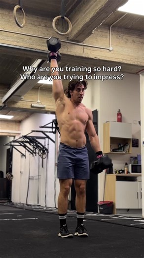 Lazar Kavaji | Online Coach on Instagram: "Garmins and WHOOPs are killing your fitness. I love my Garmin. I used to use WHOOP too. But handing over your readiness to a wrist computer is just as bad as letting a five year old plan your diet. You can sleep five hours and feel ready to train. You can sleep nine and feel like you just survived a Guinness bender. Your watch has one real job. To show you that you don’t actually sleep enough. How your body actually feels? That’s your job to know. Daily