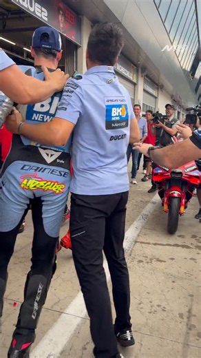 416K views · 26K reactions | @ducaticorse & @gresiniracing joint celebrations are becoming a classic! 拾 #AustrianGP  #MotoGP | MotoGP | Facebook