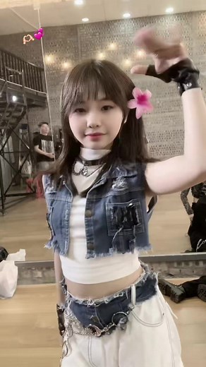 Bảo Trân Nhảy Với Rất Nhiều Yêu Thương