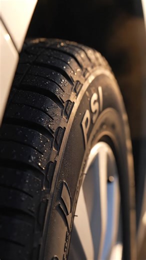 🚨 Don’t Trust the PSI on Your Tyres! Here’s Why Think the PSI on your tyre sidewall is the right pressure? Think again! That number is just the max limit, not the safe or ideal pressure you should use. Inflating to max can ruin your ride, safety, and tyre life. Discover the real PSI you should trust and stay safe on the road. 🚗💥 #TyreSafety #CarTips #PSIMistake #DriveSmart #tireseasy #viral #trending #shorts #foryoupage #fyp #foryou Like & follow for more eye-opening car hacks! #tyrepressure 