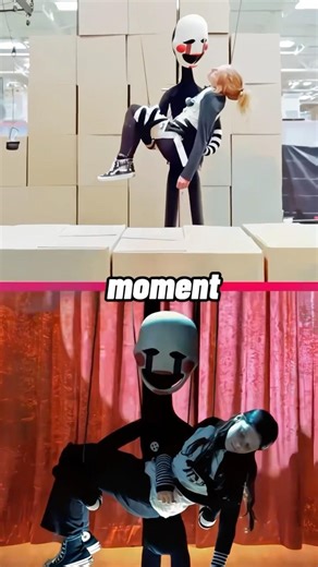 This is what Animatronics looks like behind the scenes in Five Nights at Freddy’s 😨.