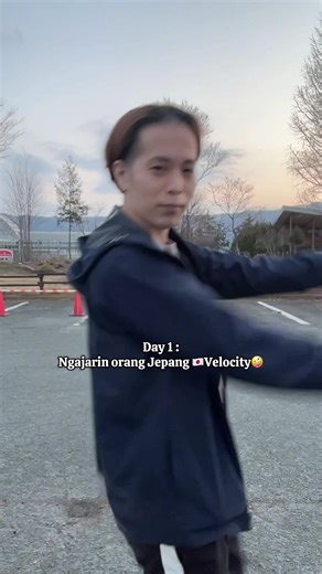 Apa itu Jaim? Penjelasan dan Contoh