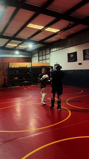 Kicking and Punching in Kickboxing, Boxing & MMA