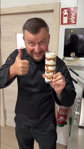 Chocolate Rim Hack for Milkshakes 🍫🥤