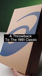 Stay true to the authentic roots of 1981 with Asics Gel Court Classic Golf Shoes ✨ Originally worn by basketball players in 1980s, these shoe are made for comfort with iconic court details to bring to the course! Grab a pair now 🔗 https://go.golfbox.com.au/Asics_Gel-Court-Classic-Shoes_24 | GolfBox