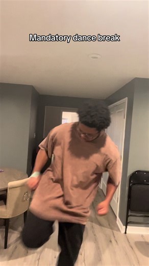 Stop scrolling #dance #fyp #viral | break dance
