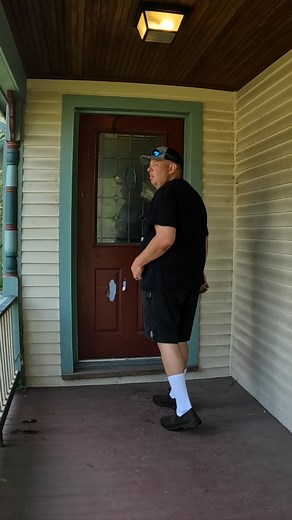 This was concerning, no one was answering #cleanup #mowing #edging #cleanup #asmr #satisfying #outdoorswitherik #cleaningtiktok #edginglawn #overgrownyard #overgrowngrass #overgrownbushes #asmrvideo #satisfyingvideo #fyp #viralvideo #transformation #overgrown | Outdoors with Erik