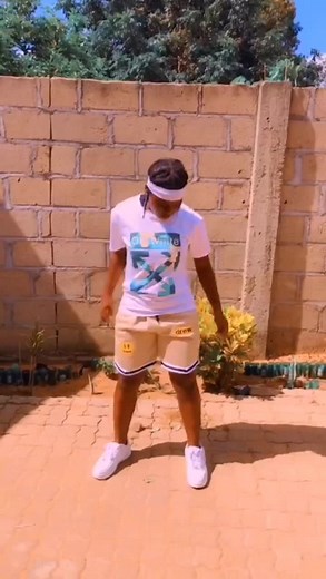 Moz Dance (@mozdance1)’s videos with som original - Moz Dance