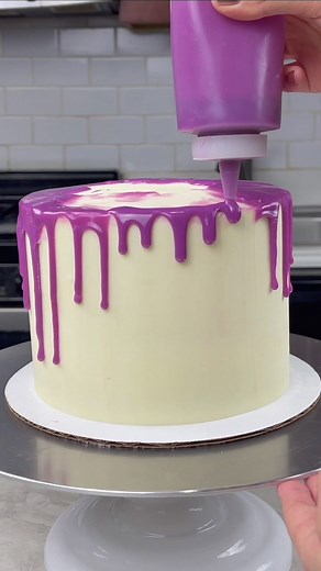 Colorful Drip Cake Tutorial