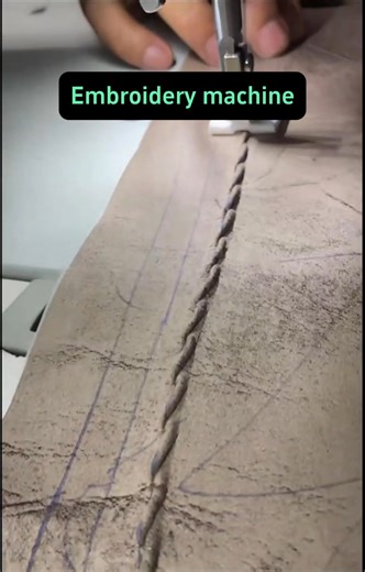 Stumbled on this embroidery machine in action—its rhythm and stitching are so calming! Staring at it do its job actually chills me out. Got any similar "stress-relief craft tools" to share?  https://www.jubaodi.com/ #EmbroideryMachine #CraftTools #SatisfyingVideos #DIYCrafts #MachineEmbroidery | Gz Excellent | Facebook