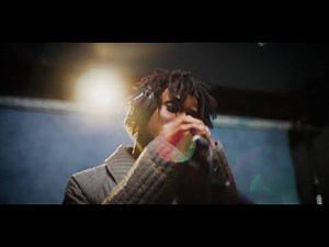Taves - In The City (Acoustic Live Performance)