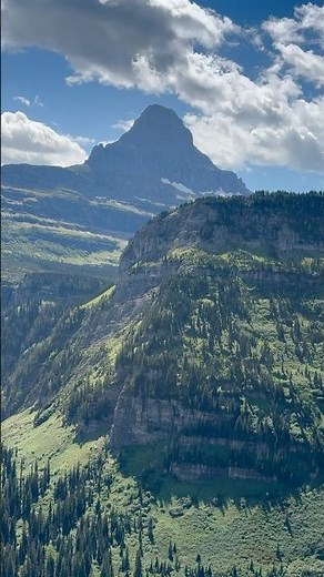 Unreal West Glacier Mountain Views