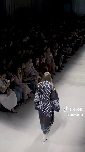 Gigi Hadid Shines on the Missoni Fall 2020 Runway