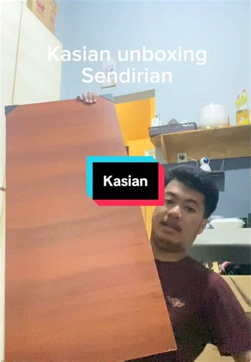 Horror Unboxing: Discover the Scary Secrets Inside