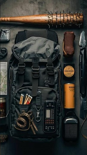 Zombie Apocalypse : Survival Gear Essential #zombiesurvival #survival
