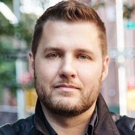 Mark Manson | Keynote Speaker | AAE Speakers Bureau