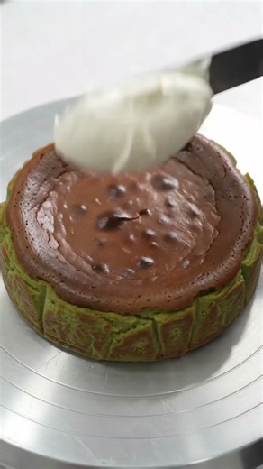 Melt-In-Your-Mouth Matcha Strawberry Basque Cake 🍵🍓 #shorts