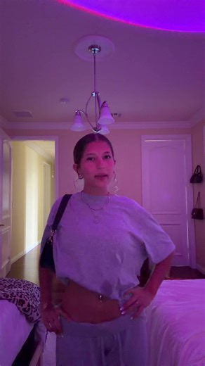 Elli Belle 💗 (@lifewith.ellibelle)’s videos with N O C H I L L remix - 𝔈𝔱𝔥𝔢𝔯𝔢𝔞𝔩™