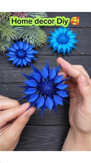 3D Paper Snowflake Making ❄️ | Easy Christmas Decoration at Home | DIY Paper Craft #shorts #diy