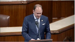 Robert Clay was recently selected as the Honor Guest at the Thoroughbred Club Of America. Robert is an incredible Kentuckian, who founded Three Chimneys Farms that bred champions and created jobs in KY. He built on the family legacy in KY by establishing the Henry Clay Center for Statesmanship, a tribute to the “Great Compromiser.” I was honored to celebrate Mr. Clay’s extraordinary career on the House floor this week. | Congressman Andy Barr
